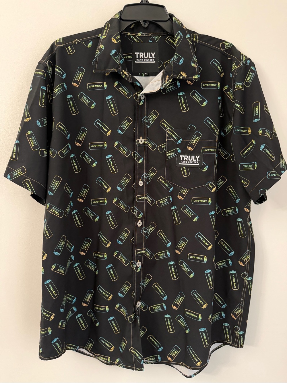 TRULY Hard Seltzer Shirt Mens XL Black Button Up Beer Can Print Party Hawaiian